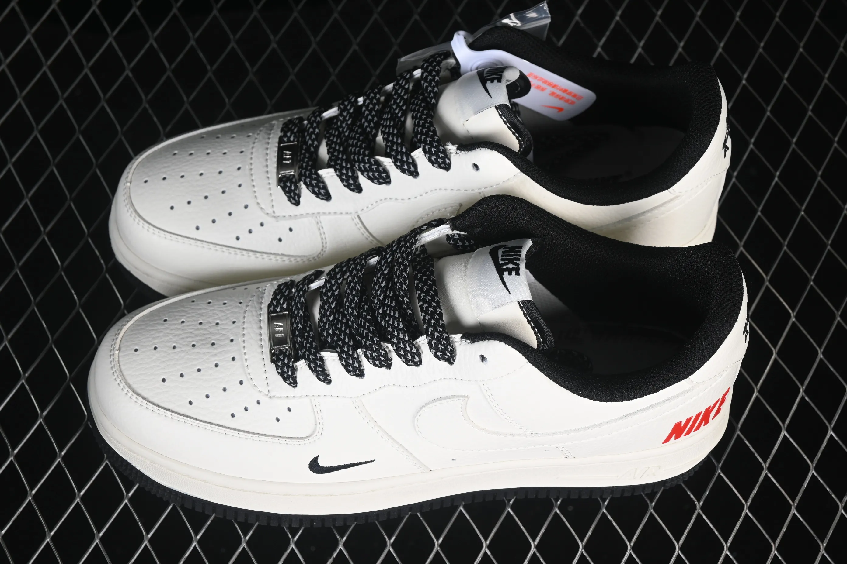 All categories Nk Air Force 1 Air Force series Nk Air Force 1 Low Air Force low-top Nike Air Force 1'07 Low beige black and red contrast Air Force 1 low-top casual sneakers MM3399-813